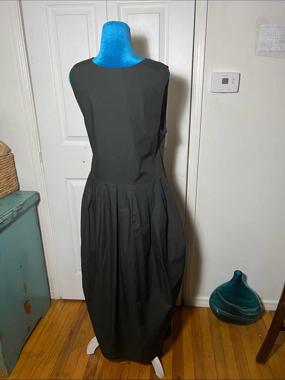 NWT BLACK CRANE Shadow Cotton Tulip Dress Black Women’s Medium - Picture 3 of 7